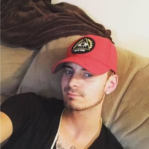 Meet your Posher, Tyler